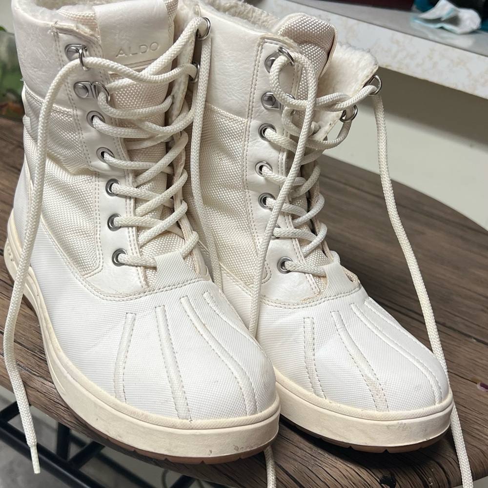ALDO Women's Cream Winter Boots